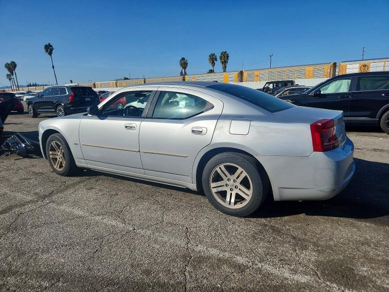 Photo 2 from auction – 2006 DODGE CHARGER with VIN 2B3LA43GX6H396759