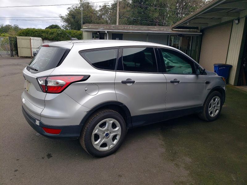 Photo 3 from auction – 2017 FORD ESCAPE with VIN 1FMCU0F74HUD29385