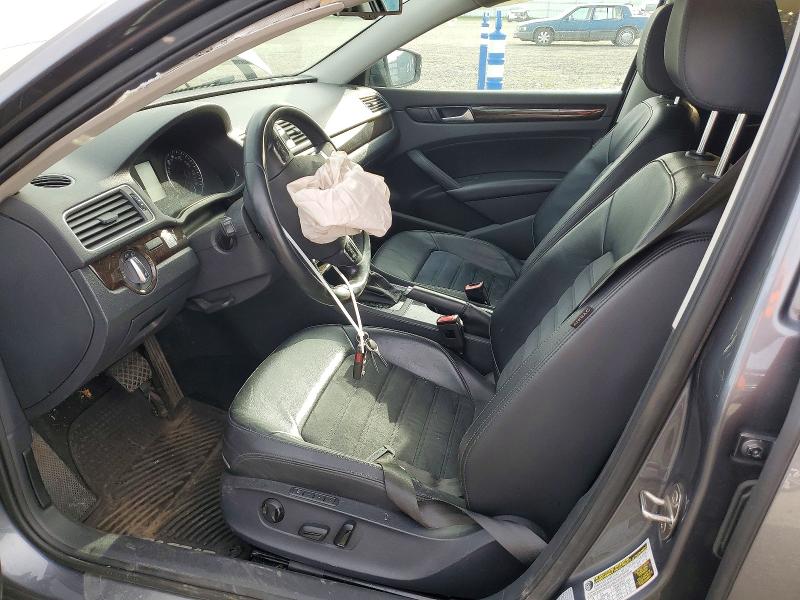 Photo 7 from auction – 2015 VOLKSWAGEN PASSAT SEL with VIN 1VWCV7A34FC066944