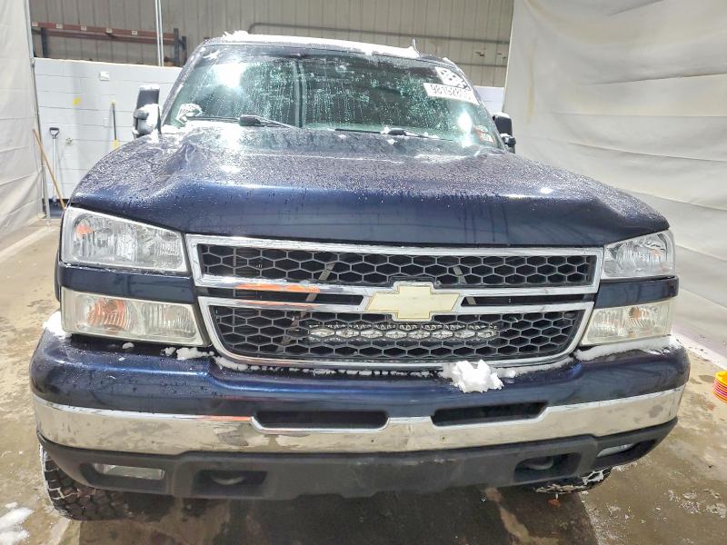 Photo 5 from auction – 2006 CHEVROLET SILVERADO with VIN 1GCEK19B26Z219704