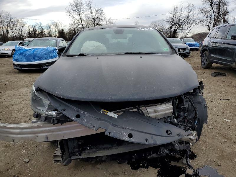 Photo 5 from auction – 2016 CHRYSLER 200 LIMITE with VIN 1C3CCCAB2GN127453