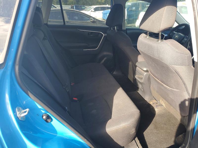 Photo 11 from auction – 2019 TOYOTA RAV4 with VIN 2T3H1RFV9KW044231
