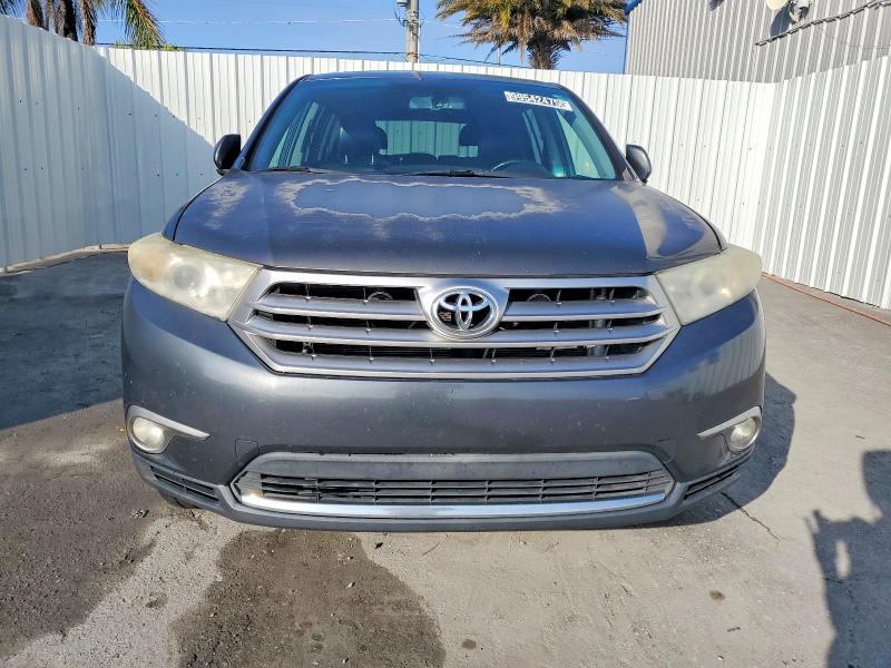 Photo 5 from auction – 2012 TOYOTA HIGHLANDER with VIN 5TDYK3EH4CS084550