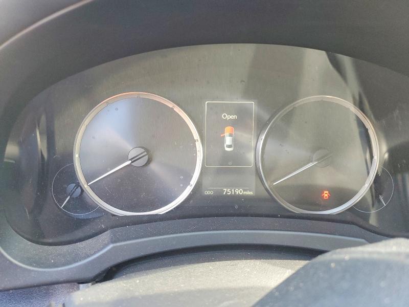 Photo 9 from auction – 2020 LEXUS IS 300 PRE with VIN JTHDA1D27L5103924