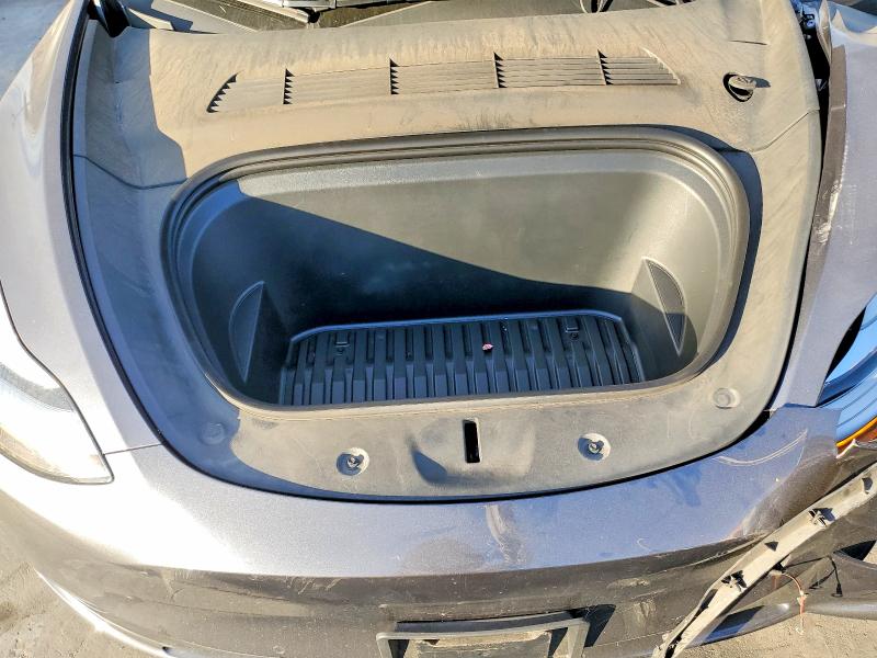 Photo 11 from auction – 2022 TESLA MODEL Y with VIN 7SAYGDEE0NF307772