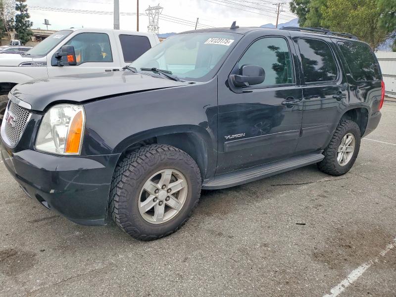 GMC YUKON SLT 2013 with VIN 1GKS2CE03DR335384 - Photo from auction