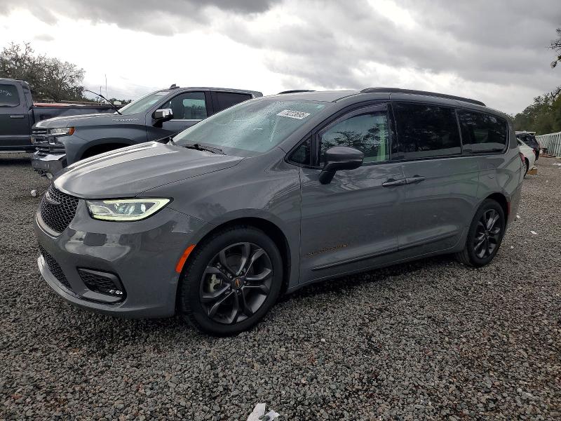 CHRYSLER PACIFICA T 2023 with VIN 2C4RC1BG0PR565167 - Photo from auction