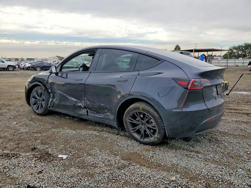 Photo 2 from auction – 2025 TESLA MODEL Y with VIN 7SAYGDED3SF218443
