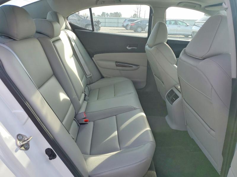 Photo 10 from auction – 2015 ACURA TLX with VIN 19UUB2F35FA020841