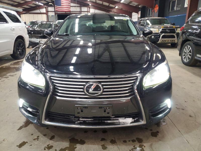 Photo 5 from auction – 2015 LEXUS LS 460 with VIN JTHCL5EF6F5023128