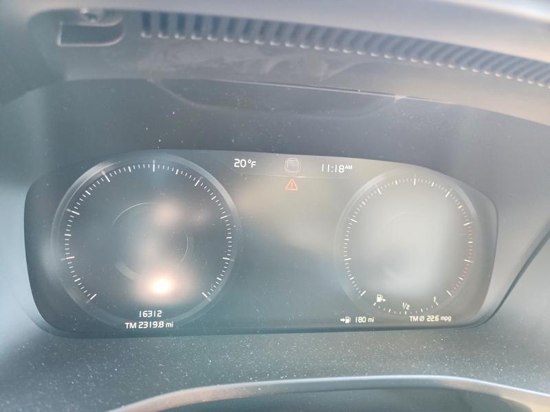 Photo 9 from auction – 2022 VOLVO XC40 with VIN YV4162UK2N2734822