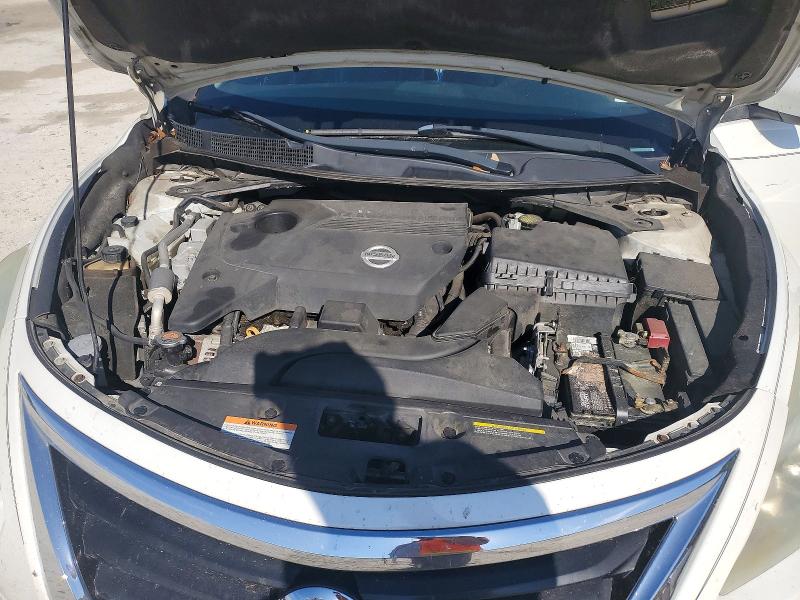 Photo 11 from auction – 2014 NISSAN ALTIMA 2.5 with VIN 1N4AL3AP5EN333724