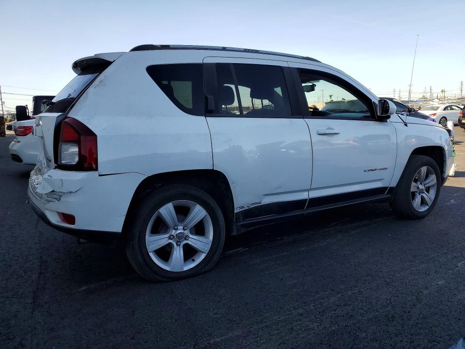 Photo 3 from auction – 2016 JEEP COMPASS LA with VIN 1C4NJCEA0GD620601