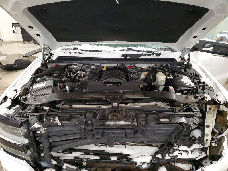 Photo 11 from auction – 2018 CHEVROLET SILVERADO with VIN 3GCUKSEJ3JG230525