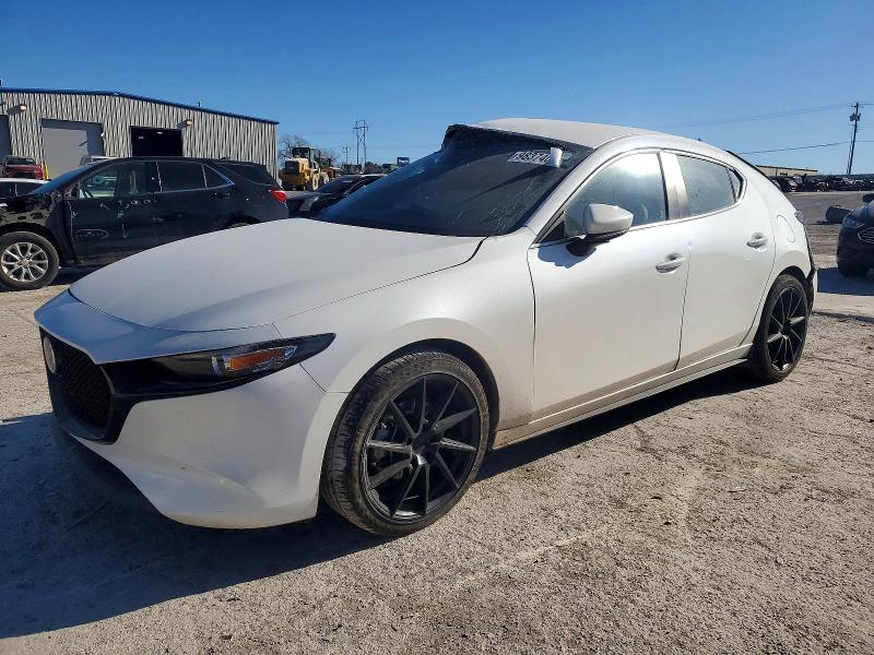 Photo 1 from auction – 2019 MAZDA 3 PREFERRE with VIN JM1BPAMM4K1146714