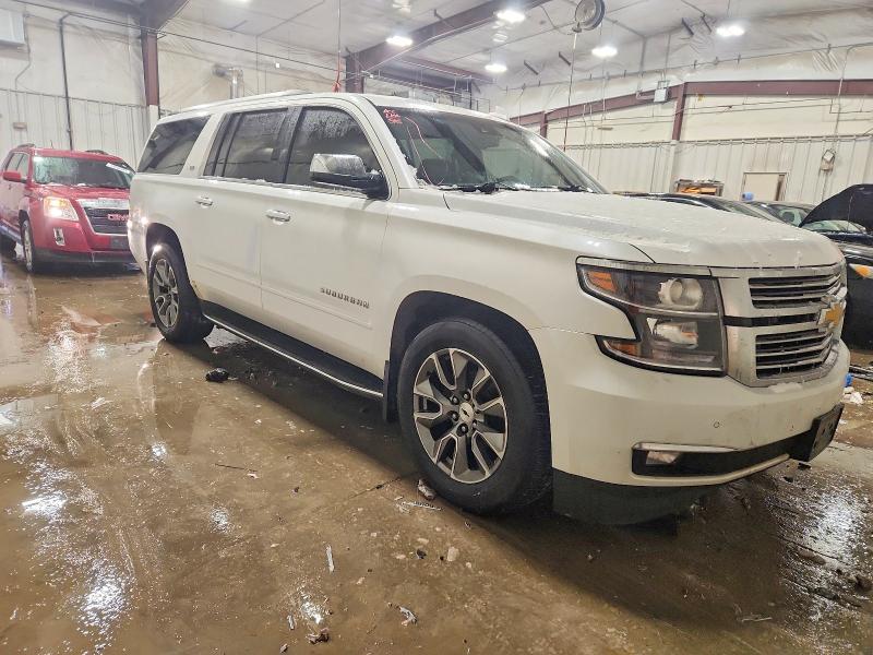 Photo 4 from auction – 2016 CHEVROLET SUBURBAN with VIN 1GNSKJKC8GR464375