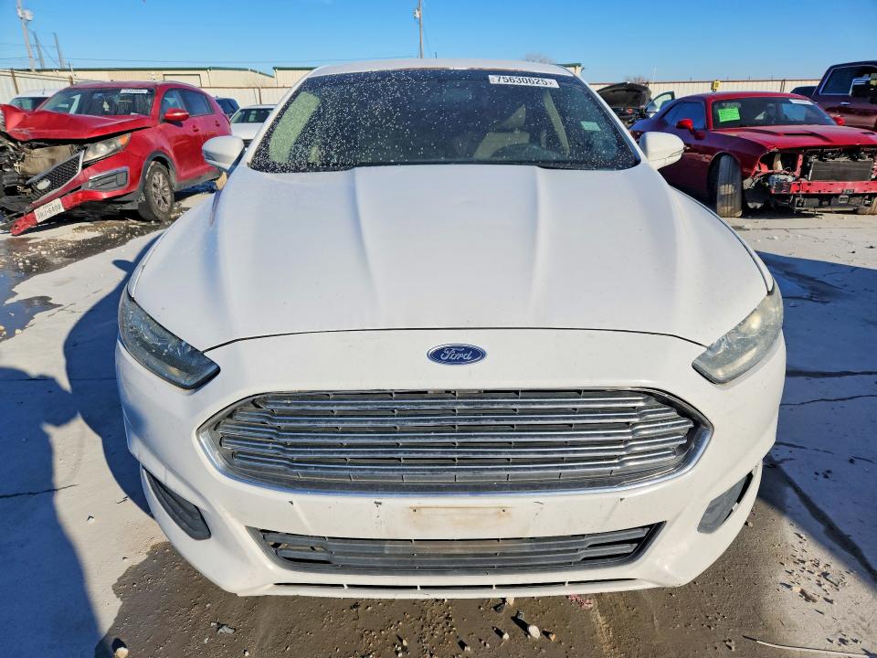 Photo 5 from auction – 2013 FORD FUSION SE with VIN 3FA6P0HR0DR120840