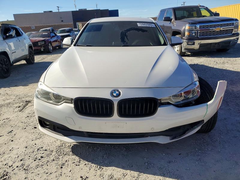 Photo 5 from auction – 2017 BMW 320 with VIN WBA8E1G34HNU17384