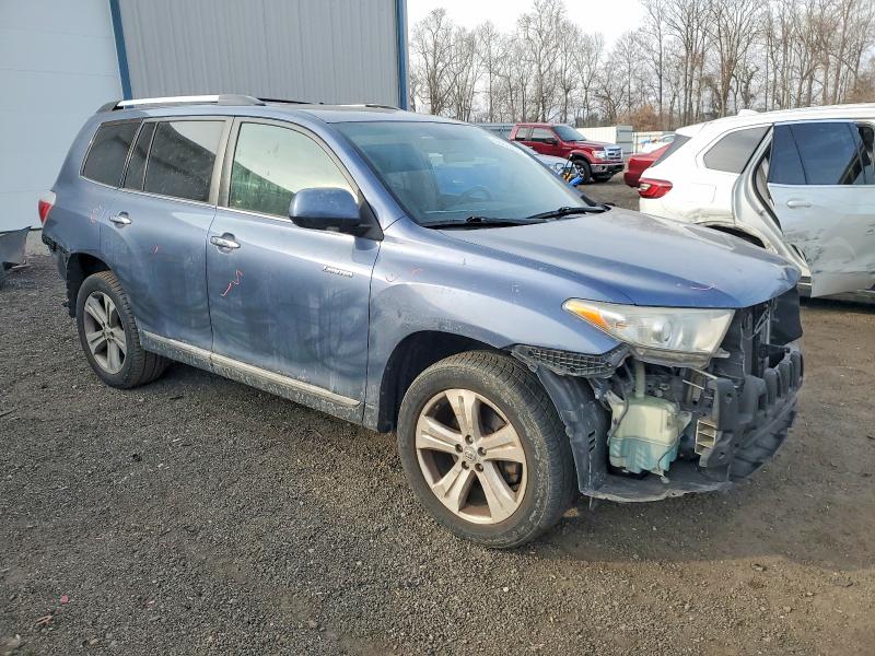 Photo 4 from auction – 2013 TOYOTA HIGHLANDER with VIN 5TDDK3EH4DS198743