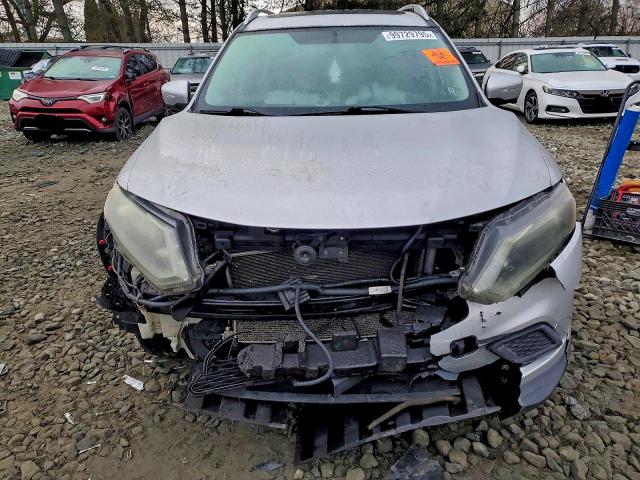 Photo 5 from auction – 2015 NISSAN ROGUE S with VIN 5N1AT2MV7FC796505