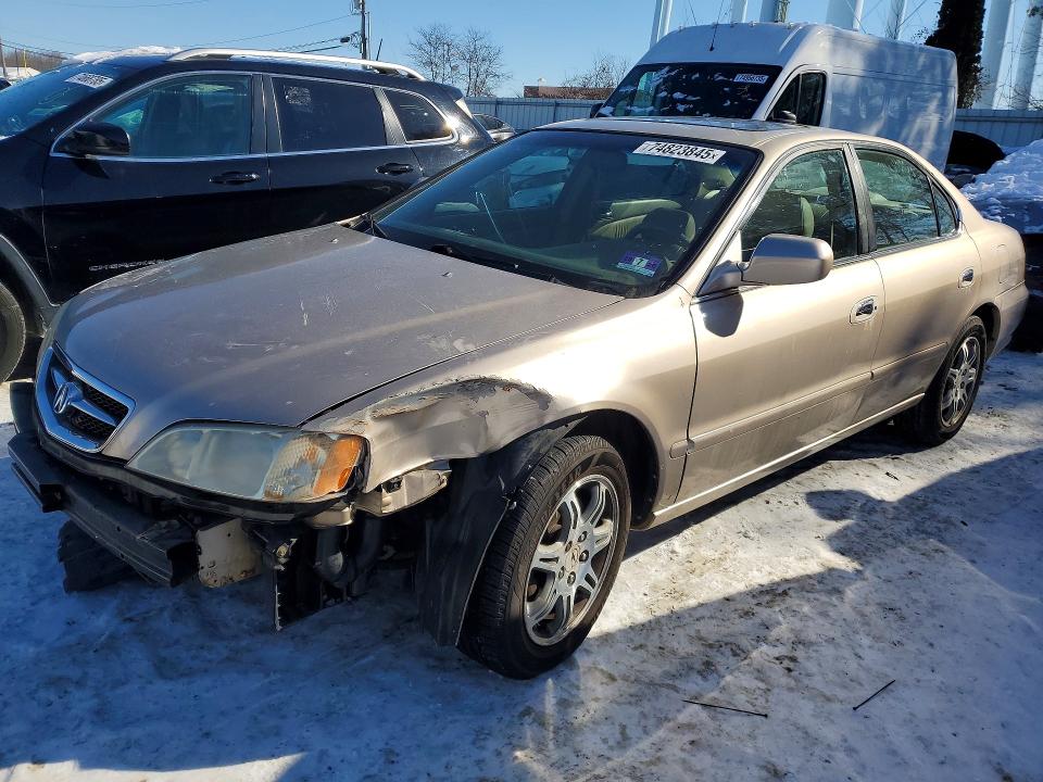 ACURA 3.2TL 2000 with VIN 19UUA5665YA053131 - Photo from auction