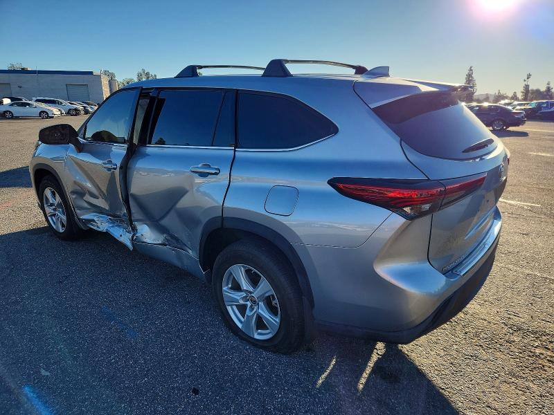 Photo 2 from auction – 2020 TOYOTA HIGHLANDER with VIN 5TDCZRAH5LS021469