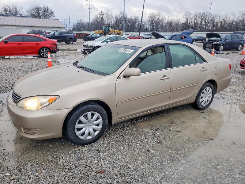 TOYOTA CAMRY 2005 with VIN 4T1BE32K55U552003 - Photo from auction