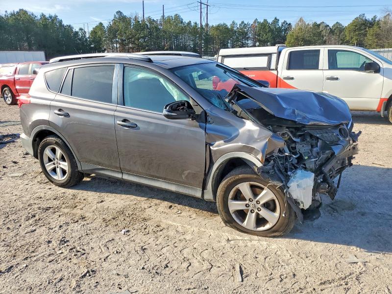 Photo 4 from auction – 2014 TOYOTA RAV4 with VIN 2T3WFREV7EW113772