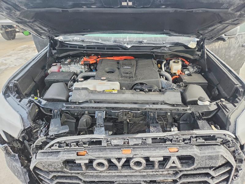 Photo 12 from auction – 2025 TOYOTA TUNDRA with VIN 5TFPC5DB8SX101165