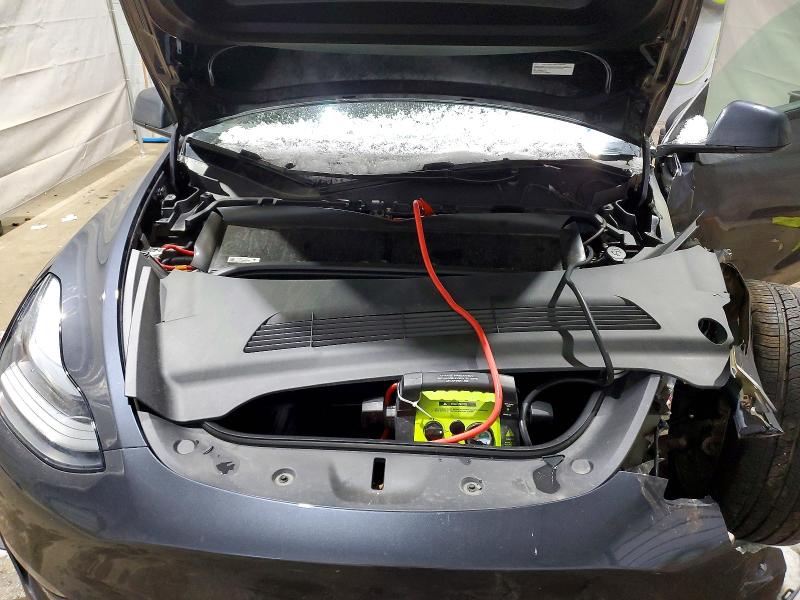Photo 11 from auction – 2024 TESLA MODEL Y with VIN 7SAYGDEE1RF033715