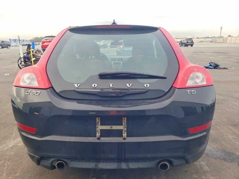 Photo 6 from auction – 2011 VOLVO C30 T5 with VIN YV1672MK1B2222271