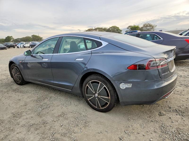 Photo 2 from auction – 2013 TESLA MODEL S with VIN 5YJSA1CPXDFP21888