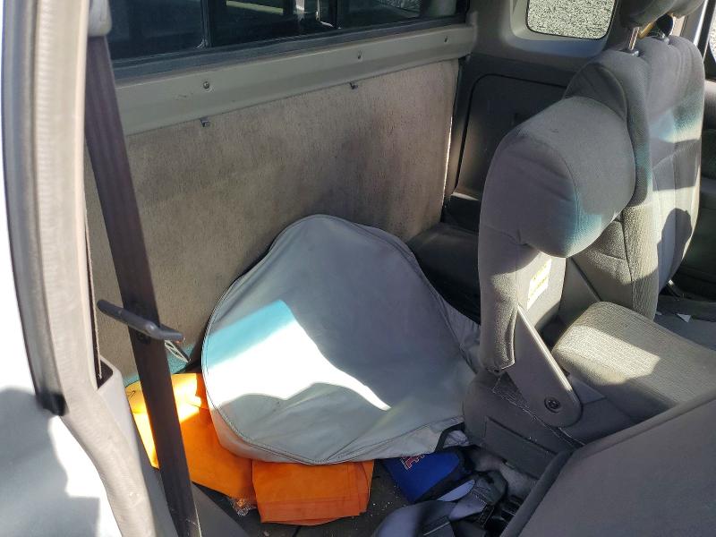 Photo 10 from auction – 2000 NISSAN FRONTIER K with VIN 1N6DD26S8YC384997