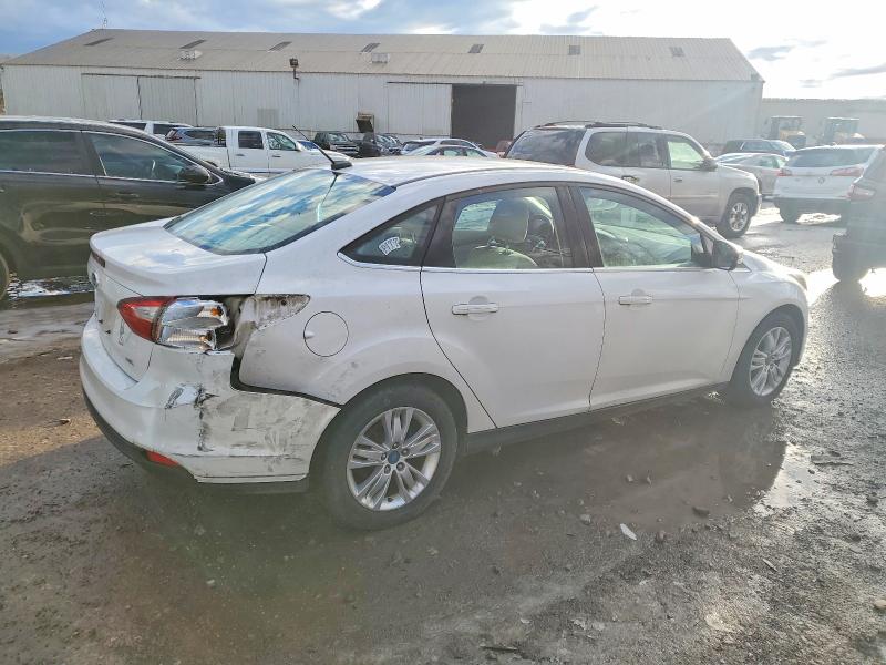 Foto 3 de la subasta – 2012 FORD FOCUS SEL con VIN 1FAHP3H27CL178096