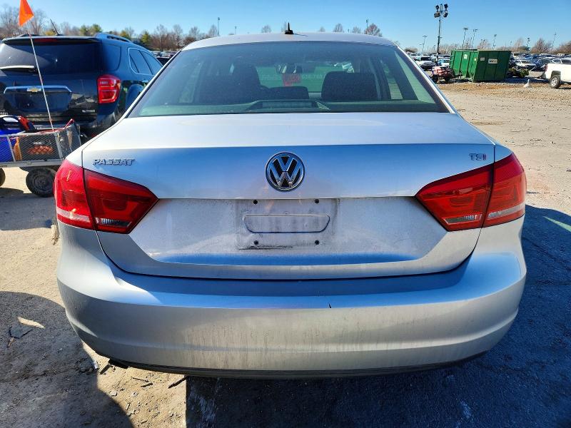 Photo 6 from auction – 2014 VOLKSWAGEN PASSAT S with VIN 1VWAT7A3XEC038741