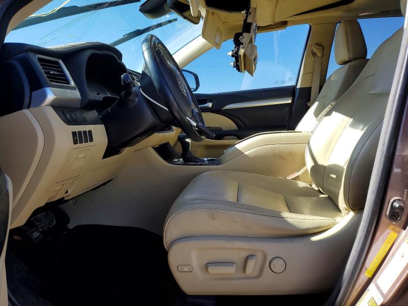 Photo 7 from auction – 2018 TOYOTA HIGHLANDER with VIN 5TDKZRFH7JS254125