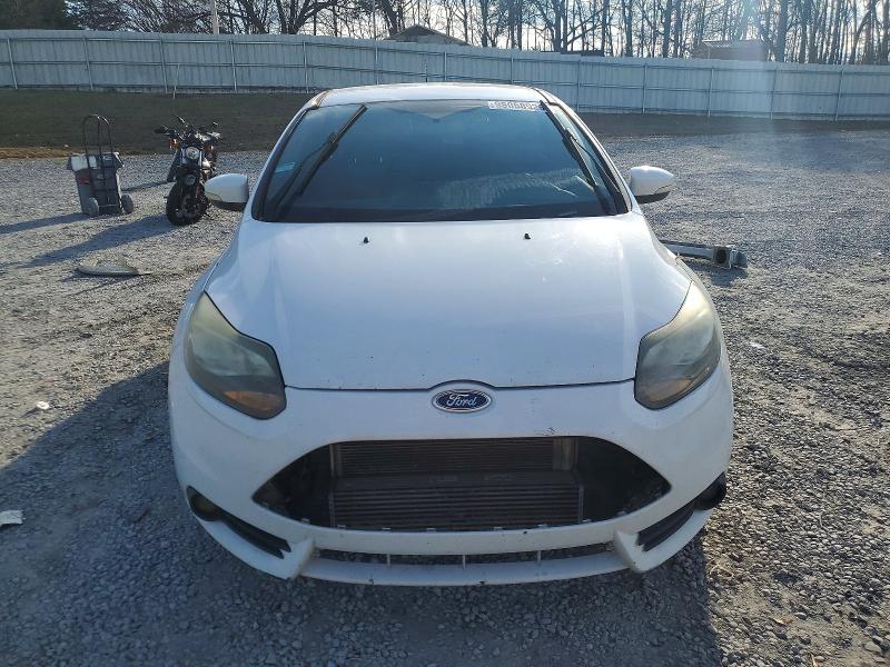 Photo 5 from auction – 2014 FORD FOCUS with VIN 1FADP3L90EL312422