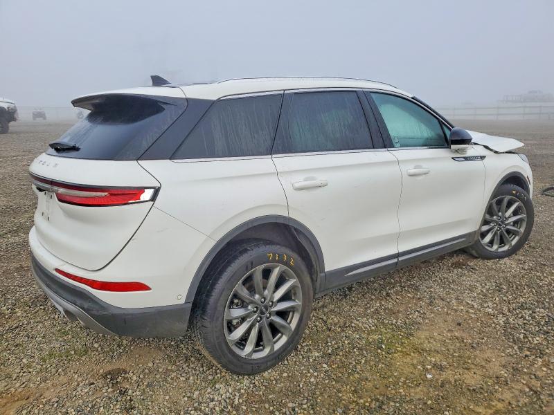 Photo 3 from auction – 2022 LINCOLN CORSAIR with VIN 5LMCJ1D91NUL12779