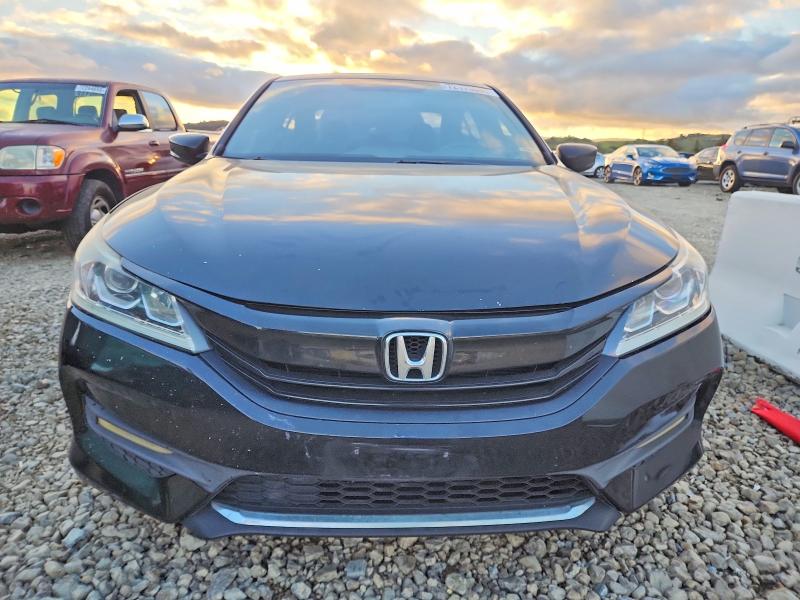 Photo 5 from auction – 2017 HONDA ACCORD with VIN 1HGCR2F50HA229898