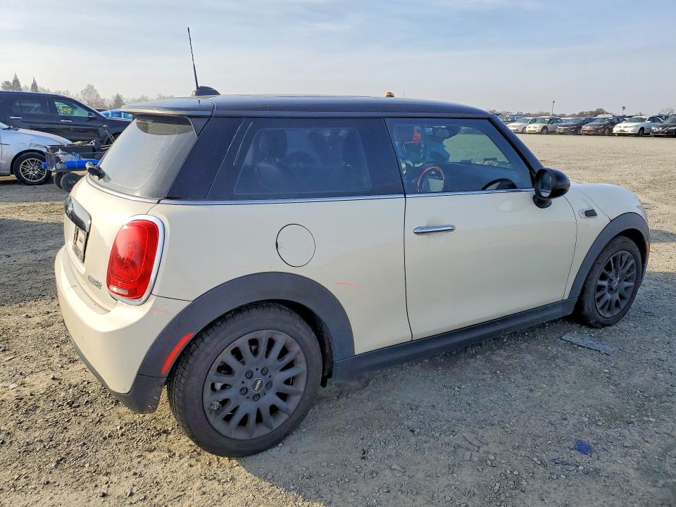 Photo 3 from auction – 2016 MINI COOPER with VIN WMWXP5C52G2D15265