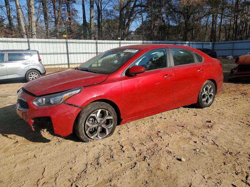 KIA FORTE FE 2021 with VIN 3KPF24AD2ME311813 - Photo from auction