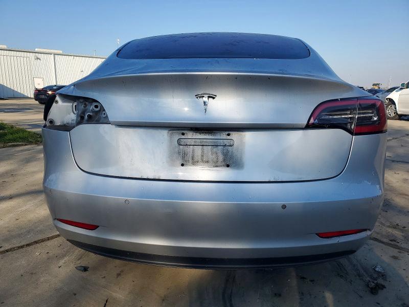Photo 6 from auction – 2018 TESLA MODEL 3 with VIN 5YJ3E1EA4JF014251