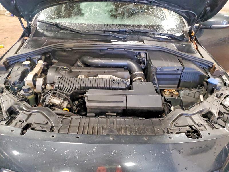 Photo 11 from auction – 2015 VOLVO V60 with VIN YV1612SD4F1213940