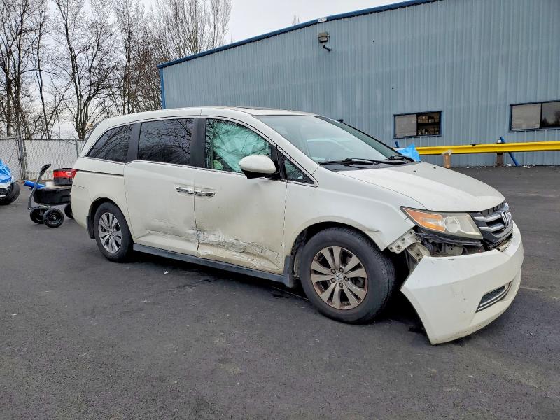 Photo 4 from auction – 2015 HONDA ODYSSEY with VIN 5FNRL5H63FB058912