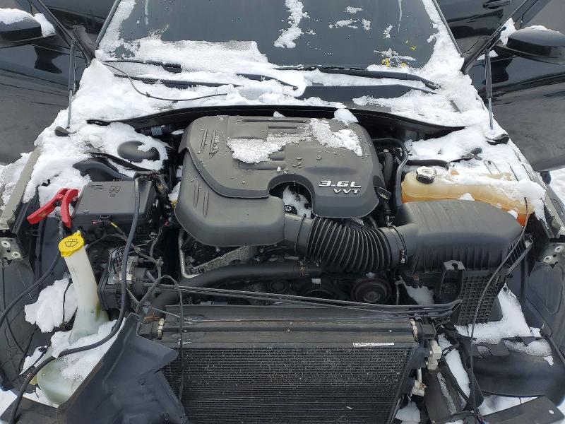 Photo 11 from auction – 2016 CHRYSLER 300 with VIN 2C3CCABG2GH358361