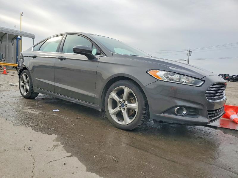 Photo 4 from auction – 2016 FORD FUSION S with VIN 3FA6P0G77GR139924