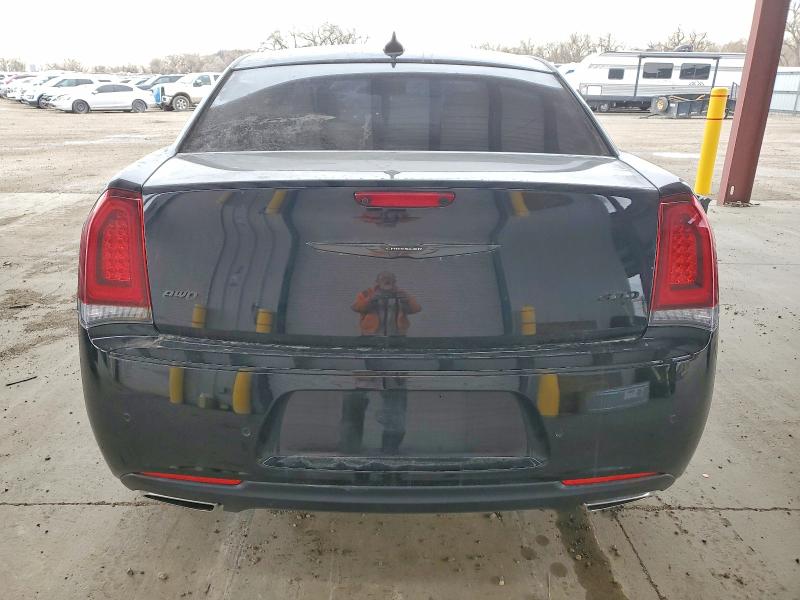 Photo 6 from auction – 2023 CHRYSLER 300 with VIN 2C3CCASGXPH661985