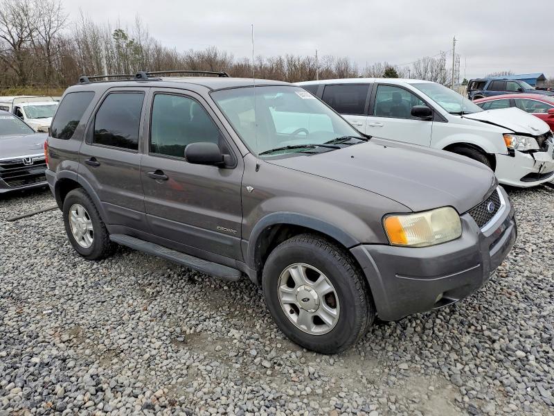 Photo 4 from auction – 2002 FORD ESCAPE XLT with VIN 1FMYU03102KD68564