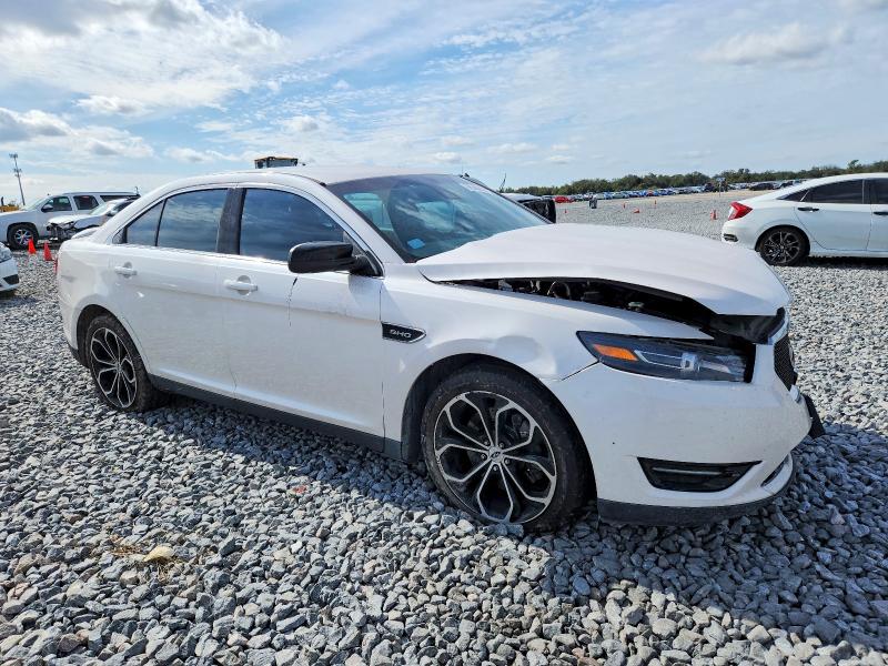 Photo 4 from auction – 2019 FORD TAURUS SHO with VIN 1FAHP2KT2KG107097