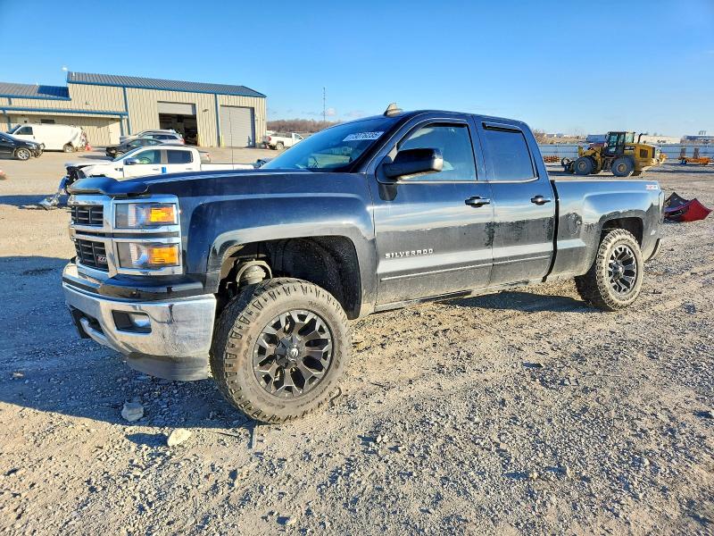 CHEVROLET SILVERADO 2015 with VIN 1GCVKREC0FZ235509 - Photo from auction